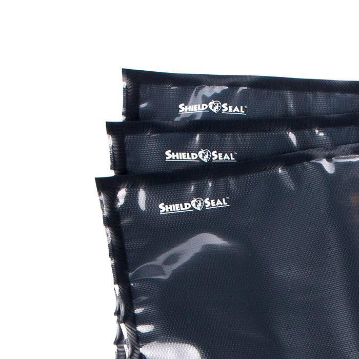 Shield N Seal 300 Pre-cut Vacuum Seal Bags, Clear and Black, 11 in. x 24 in., Pack of 50 - Image 2